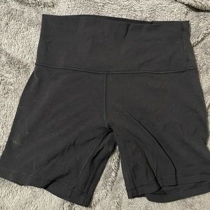 Lululemon Align 6” black short